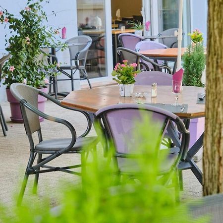 Hotel Restaurant Notre Dame Haguenau Exterior photo